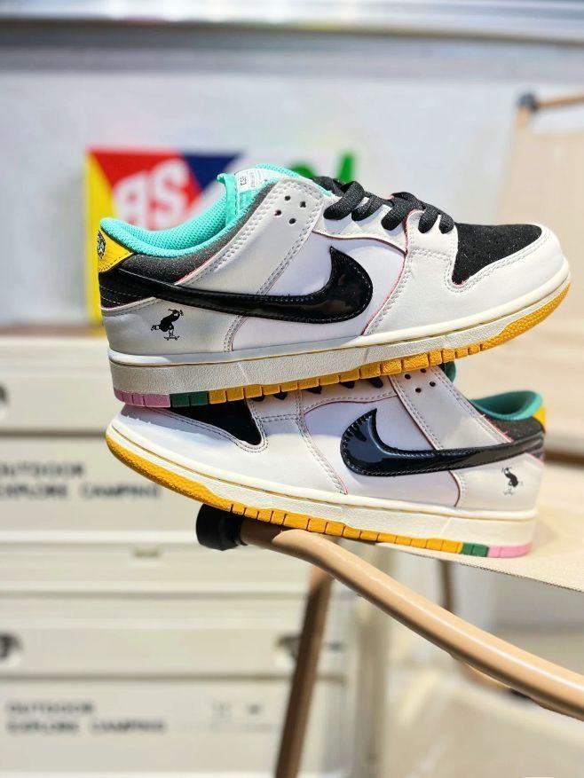 联名Dunk SB 还带刮刮乐 就问你香不香